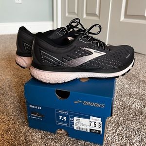 Brooks Ghost 13 Womens Size 7.5 Black Pearl Hushed Violet NEE NEVER WORN 2020